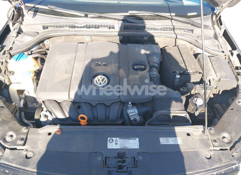 Photo 10 of 2013 Volkswagen Jetta 2.5L SEL (VIN 3VWLP7AJ9DM374471)