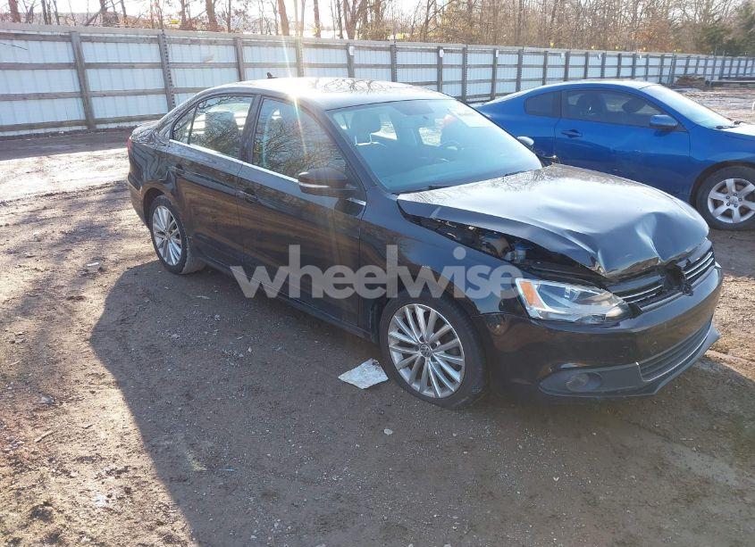 2013 Volkswagen Jetta 2.5L SEL (VIN 3VWLP7AJXDM237006) main photo