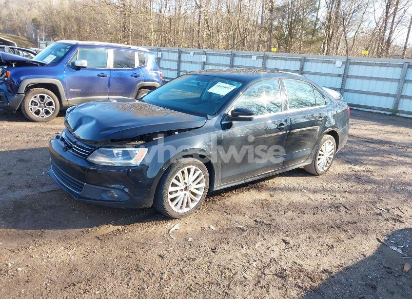 Photo 2 of 2013 Volkswagen Jetta 2.5L SEL (VIN 3VWLP7AJXDM237006)