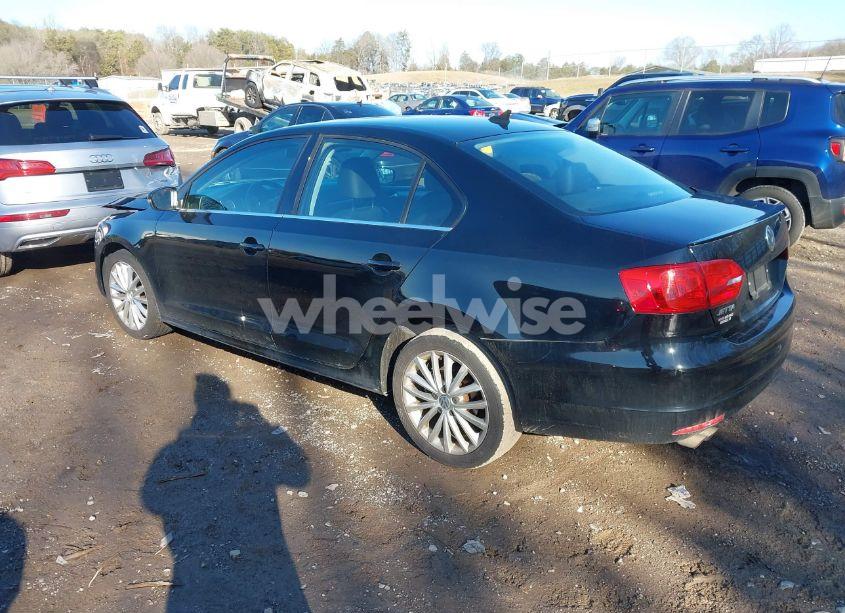 Photo 3 of 2013 Volkswagen Jetta 2.5L SEL (VIN 3VWLP7AJXDM237006)