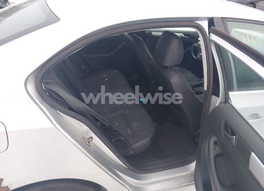 Photo 8 of 2012 Volkswagen Jetta 2.5L SEL (VIN 3VWLX7AJ0CM008588)