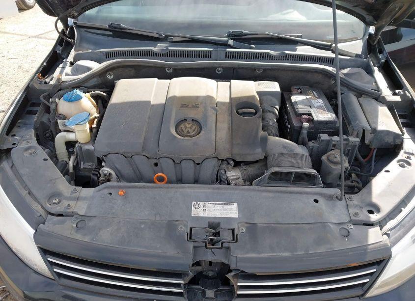 Photo 10 of 2012 Volkswagen Jetta 2.5L SEL (VIN 3VWLX7AJ1CM320399)