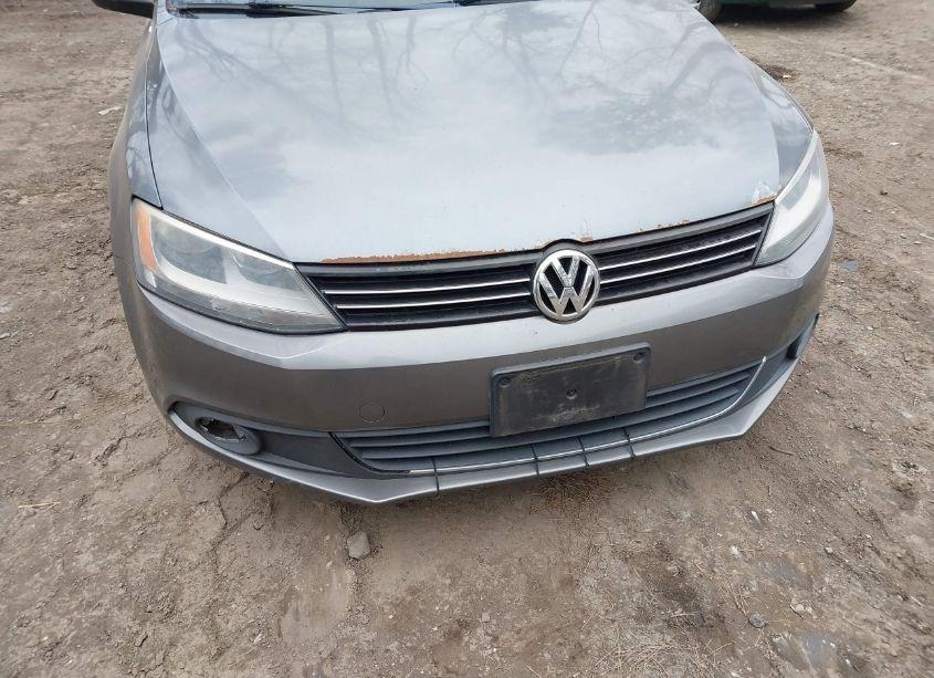 Photo 6 of 2011 Volkswagen Jetta 2.5L SEL (VIN 3VWLX7AJ2BM358075)