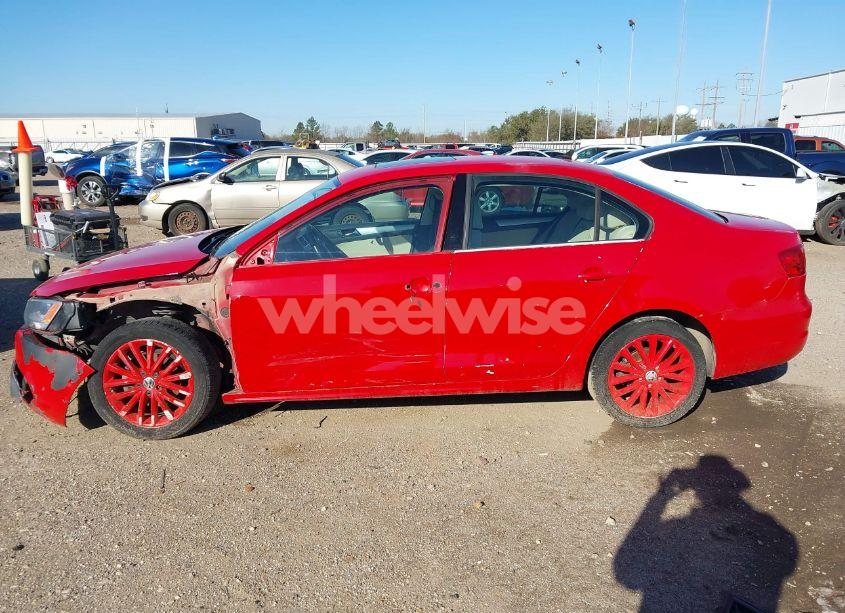 Photo 15 of 2011 Volkswagen Jetta 2.5L SEL (VIN 3VWLX7AJ2BM377936)