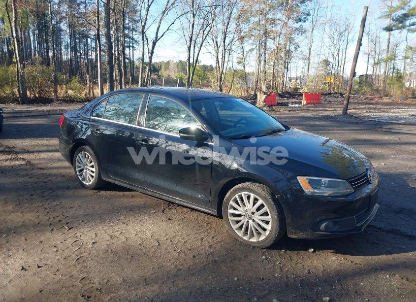 2012 Volkswagen Jetta 2.5L SEL (VIN 3VWLX7AJ2CM409673) main photo