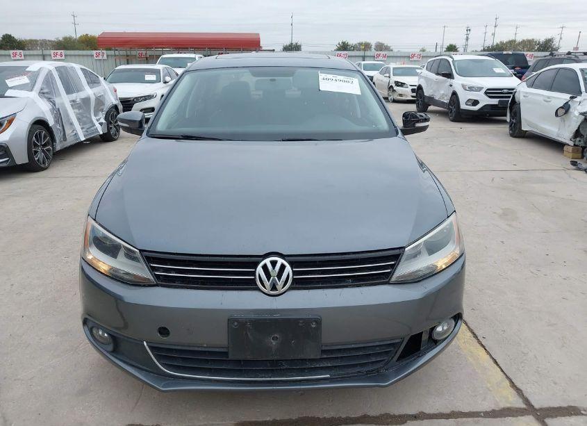 Photo 12 of 2011 Volkswagen Jetta 2.5L SEL (VIN 3VWLX7AJ3BM303876)