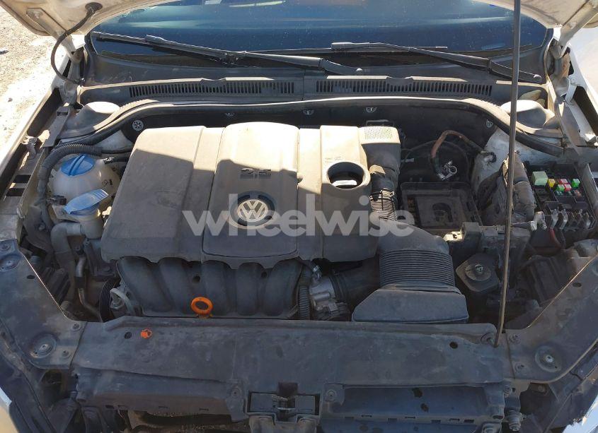 Photo 10 of 2012 Volkswagen Jetta 2.5L SEL (VIN 3VWLX7AJ4CM323376)