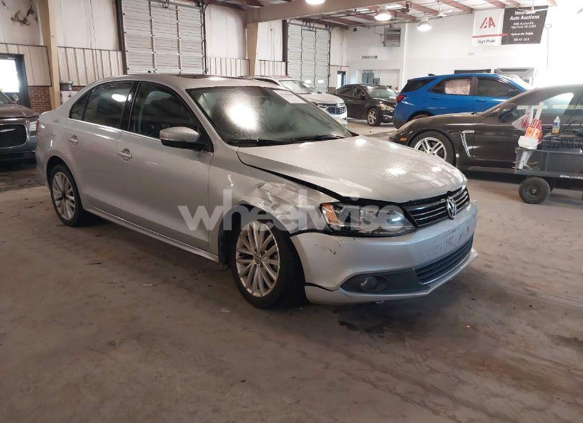 2012 Volkswagen Jetta 2.5L SEL (VIN 3VWLX7AJ4CM344390) main photo