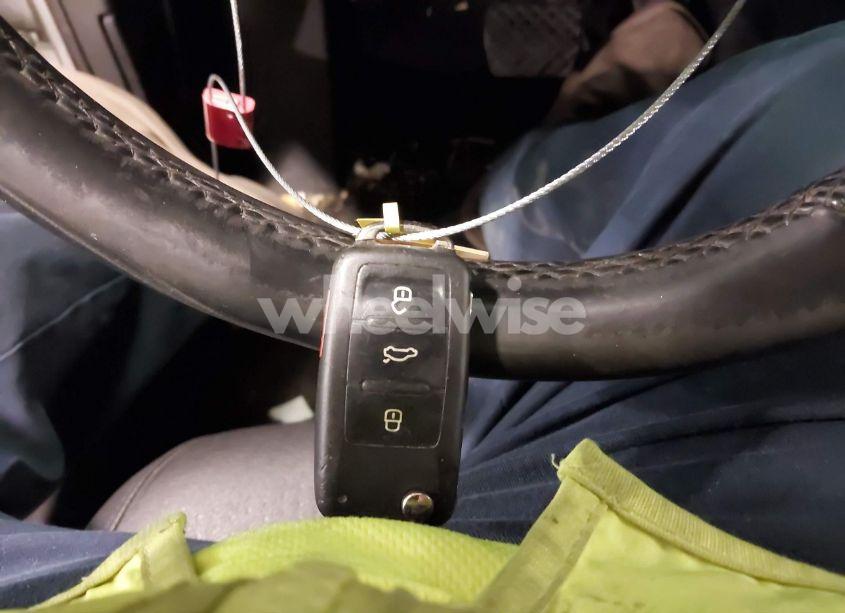 Photo 11 of 2012 Volkswagen Jetta 2.5L SEL (VIN 3VWLX7AJ4CM344390)