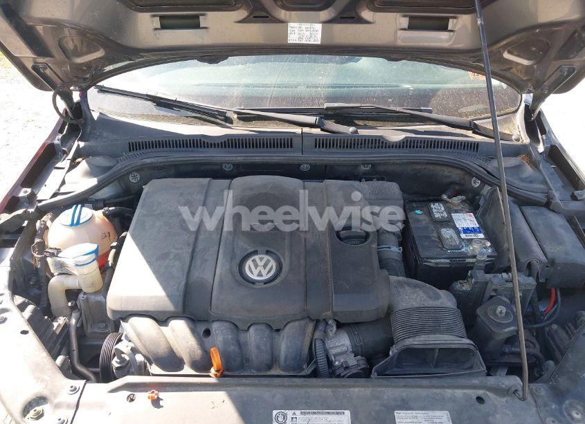 Photo 10 of 2012 Volkswagen Jetta 2.5L SEL (VIN 3VWLX7AJ4CM471141)