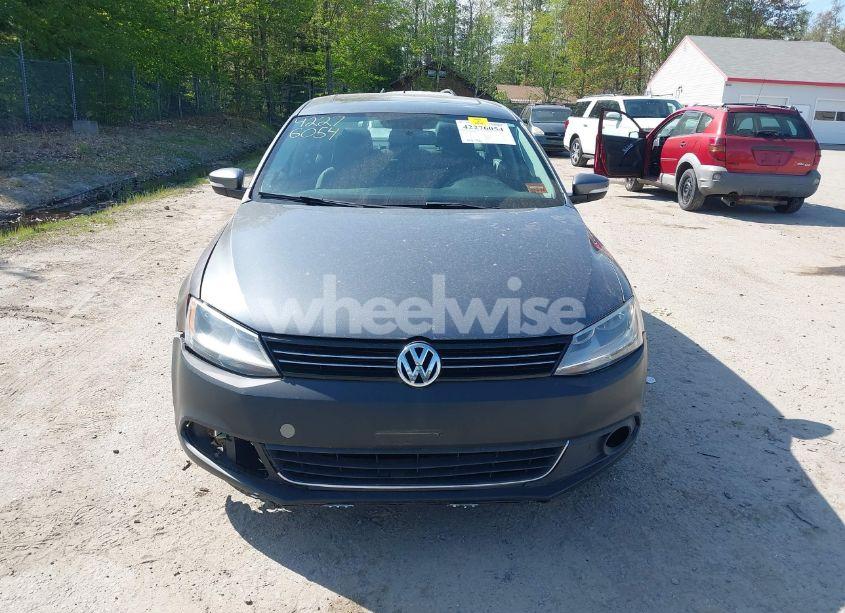 Photo 13 of 2012 Volkswagen Jetta 2.5L SEL (VIN 3VWLX7AJ4CM471141)