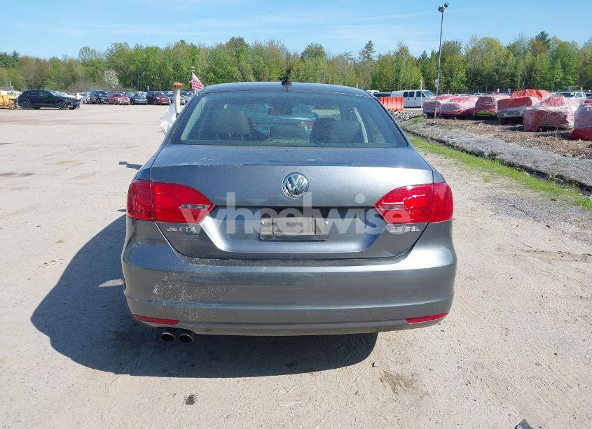 Photo 15 of 2012 Volkswagen Jetta 2.5L SEL (VIN 3VWLX7AJ4CM471141)
