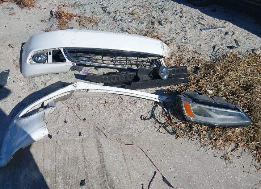 Photo 12 of 2011 Volkswagen Jetta 2.5L SEL (VIN 3VWLX7AJ5BM370835)