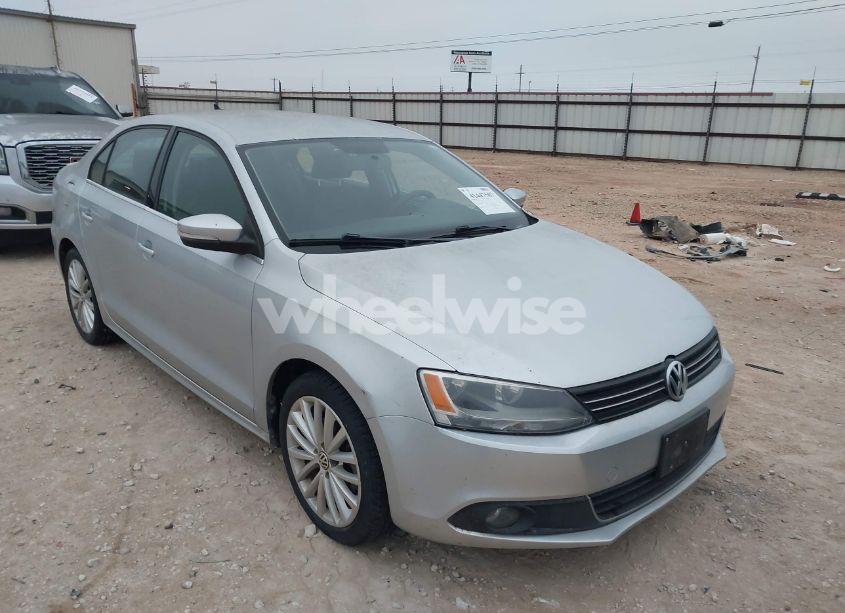 2012 Volkswagen Jetta 2.5L SEL (VIN 3VWLX7AJ7CM304613) main photo