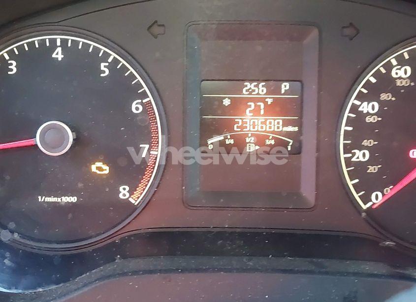 Photo 7 of 2011 Volkswagen Jetta 2.5L SEL (VIN 3VWLX7AJ8BM304103)