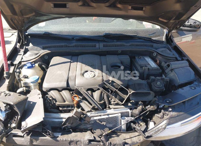 Photo 10 of 2011 Volkswagen Jetta 2.5L SEL (VIN 3VWLX7AJXBM300389)