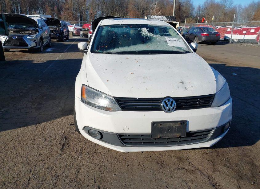 Photo 13 of 2011 Volkswagen Jetta 2.5L SEL (VIN 3VWLZ7AJ1BM302591)