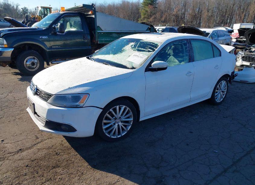 Photo 2 of 2011 Volkswagen Jetta 2.5L SEL (VIN 3VWLZ7AJ1BM302591)