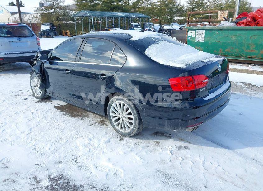 Photo 3 of 2011 Volkswagen Jetta 2.5L SEL (VIN 3VWLZ7AJ1BM370826)