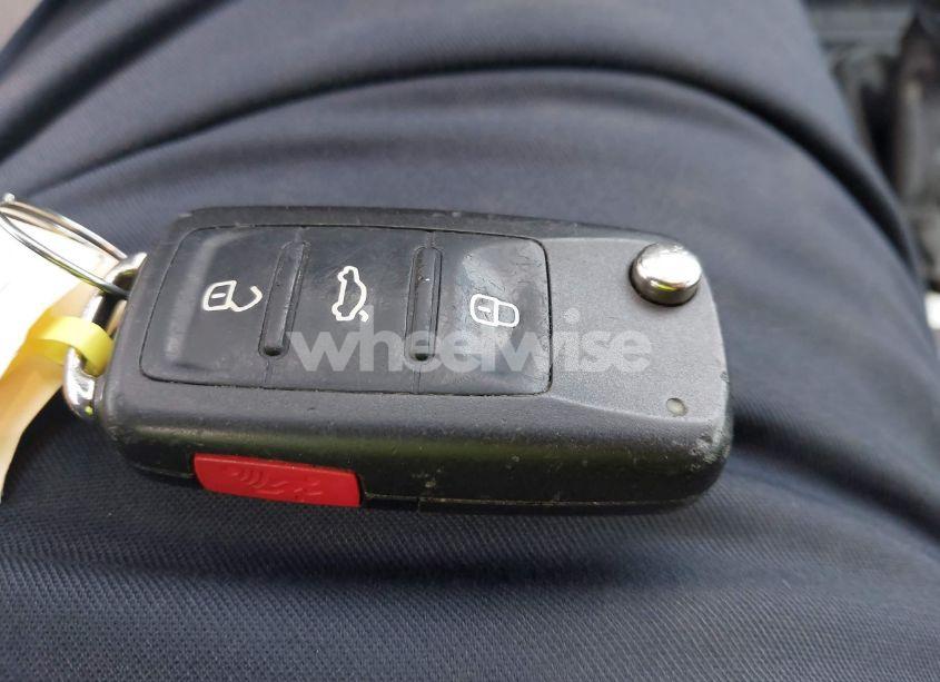 Photo 11 of 2011 Volkswagen Jetta 2.5L SEL (VIN 3VWLZ7AJ2BM349306)