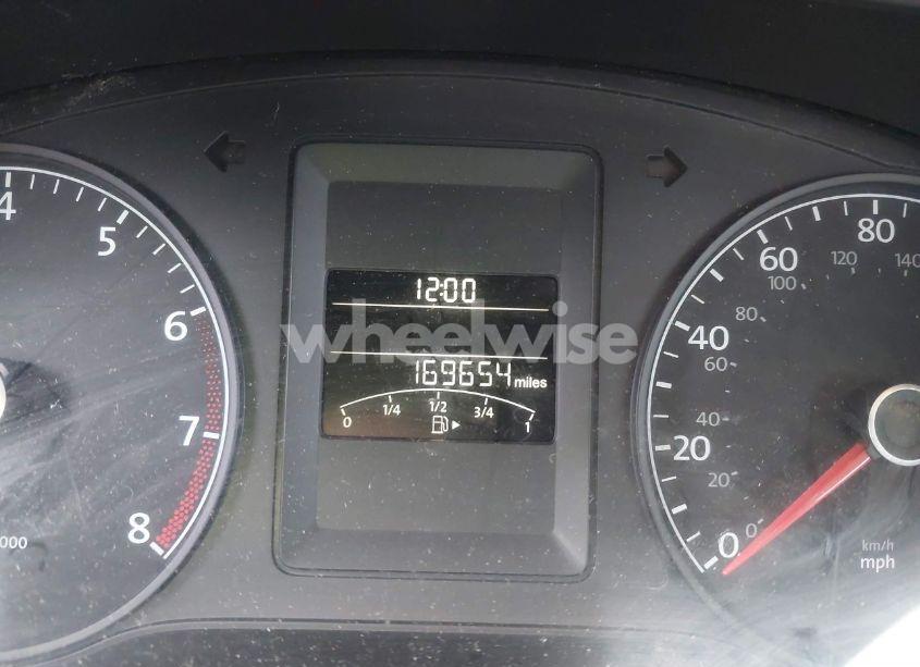 Photo 7 of 2011 Volkswagen Jetta 2.5L SEL (VIN 3VWLZ7AJ2BM349998)