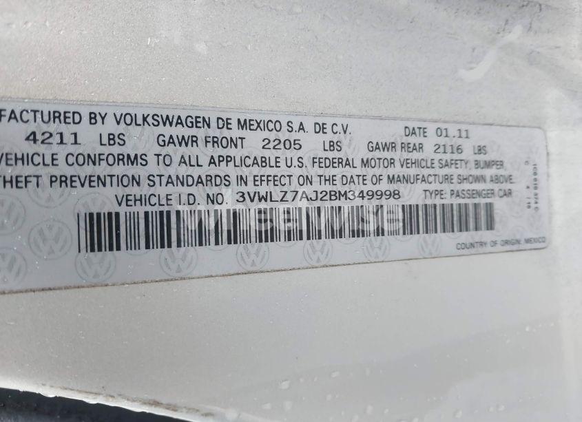 Photo 9 of 2011 Volkswagen Jetta 2.5L SEL (VIN 3VWLZ7AJ2BM349998)