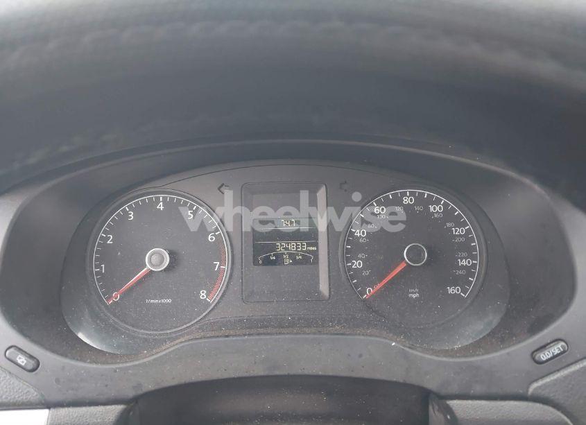 Photo 7 of 2011 Volkswagen Jetta 2.5L SEL (VIN 3VWLZ7AJ4BM354653)