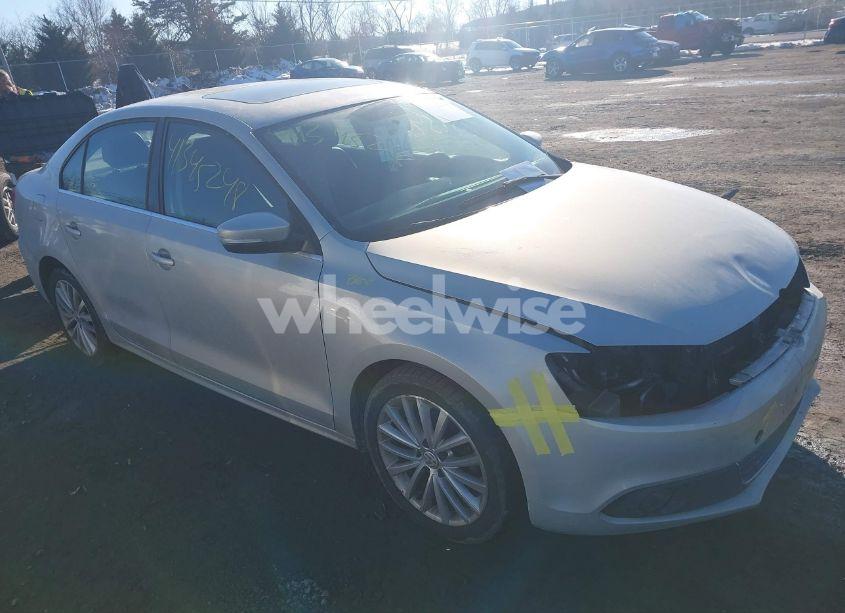 2011 Volkswagen Jetta 2.5L SEL (VIN 3VWLZ7AJ5BM100885) main photo