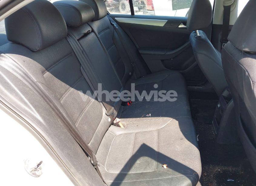 Photo 8 of 2011 Volkswagen Jetta 2.5L SEL (VIN 3VWLZ7AJ5BM354547)