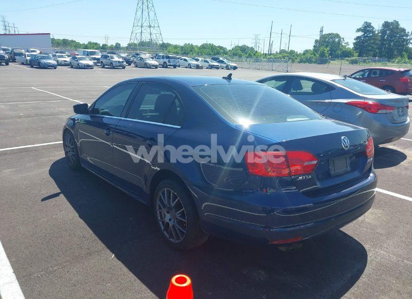Photo 3 of 2011 Volkswagen Jetta 2.5L SEL (VIN 3VWLZ7AJ9BM097800)