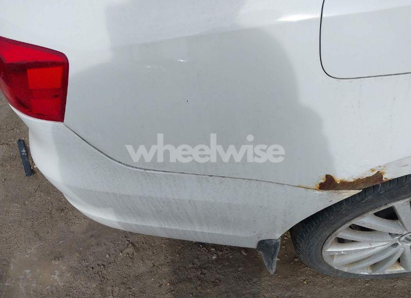 Photo 14 of 2011 Volkswagen Jetta 2.5L SEL (VIN 3VWLZ7AJ9BM394145)