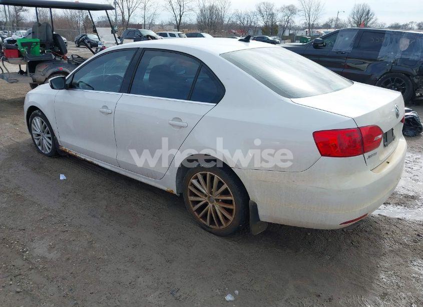 Photo 3 of 2011 Volkswagen Jetta 2.5L SEL (VIN 3VWLZ7AJ9BM394145)