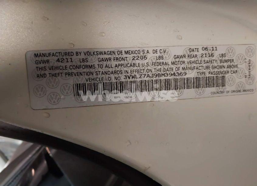 Photo 9 of 2011 Volkswagen Jetta 2.5L SEL (VIN 3VWLZ7AJ9BM394369)