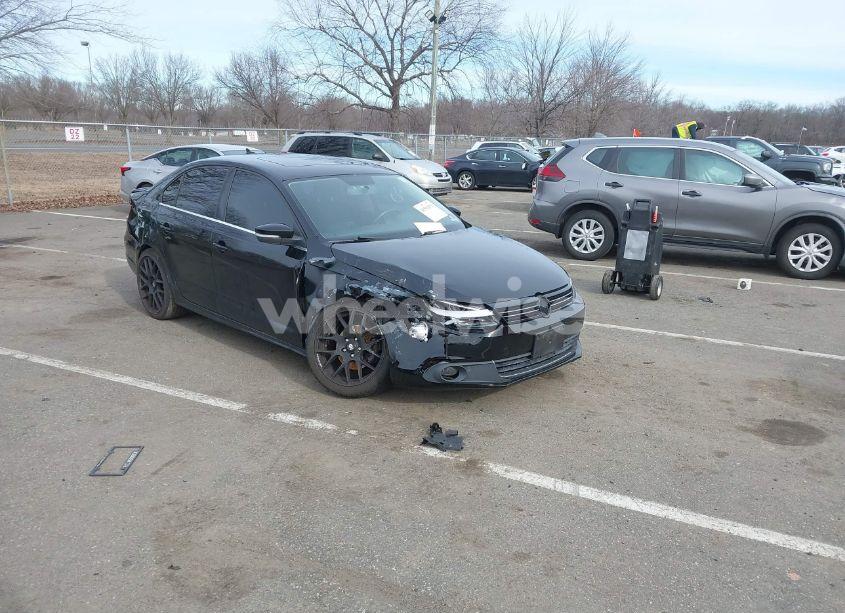 2011 Volkswagen Jetta 2.5L SEL (VIN 3VWLZ7AJXBM104270) main photo