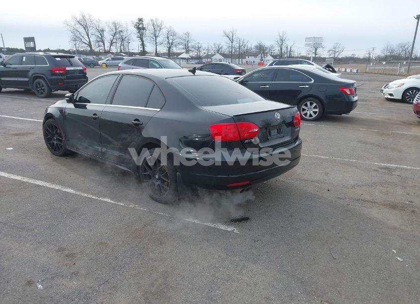 Photo 3 of 2011 Volkswagen Jetta 2.5L SEL (VIN 3VWLZ7AJXBM104270)