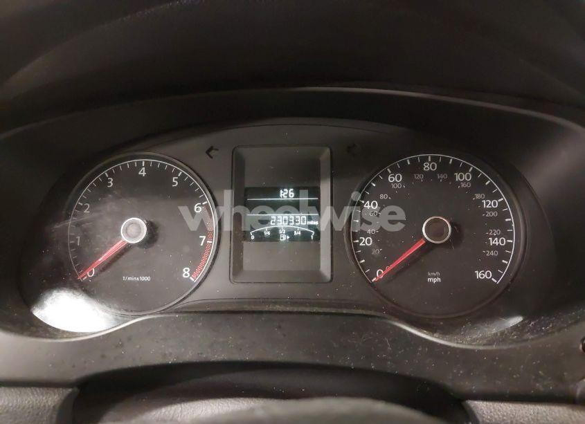 Photo 7 of 2011 Volkswagen Jetta 2.5L SEL (VIN 3VWLZ7AJXBM328459)