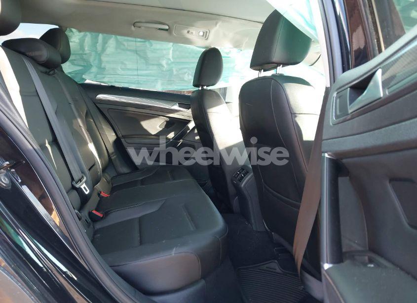 Photo 8 of 2017 Volkswagen Golf ALLTRACK TSI S/TSI SE (VIN 3VWM17AU3HM524662)