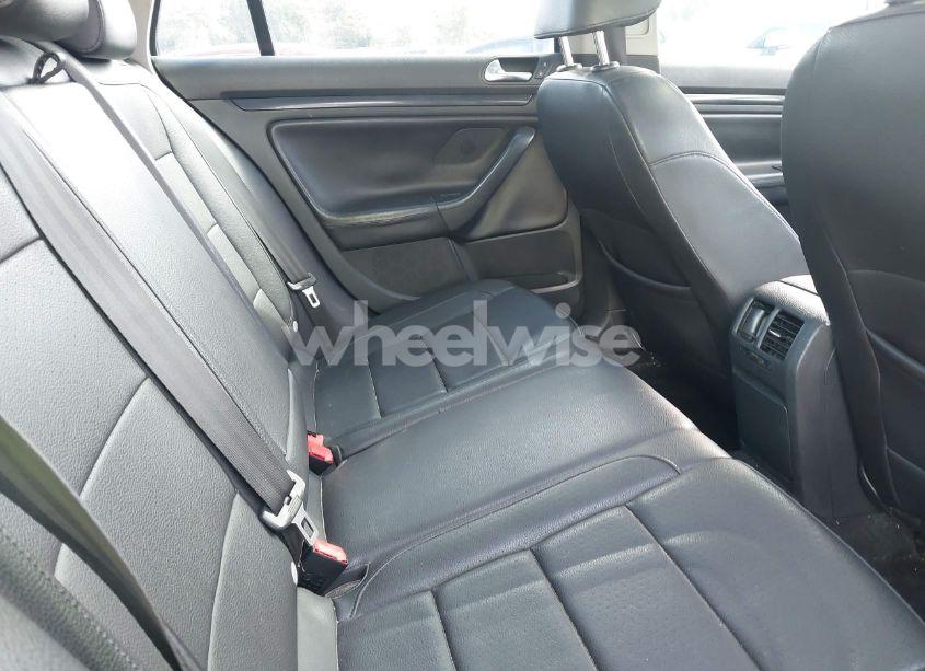 Photo 8 of 2012 Volkswagen Jetta SPORTWAGEN 2.0L TDI (VIN 3VWML7AJ0CM693336)