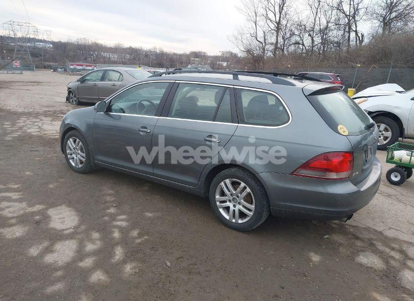 Photo 3 of 2011 Volkswagen Jetta SPORTWAGEN 2.0L TDI (VIN 3VWML7AJ2BM632035)