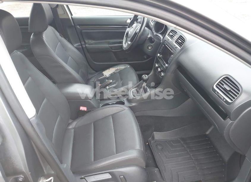 Photo 5 of 2011 Volkswagen Jetta SPORTWAGEN 2.0L TDI (VIN 3VWML7AJ2BM632035)