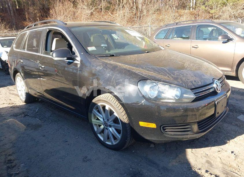 2011 Volkswagen Jetta SPORTWAGEN 2.0L TDI (VIN 3VWML7AJ2BM693482) main photo