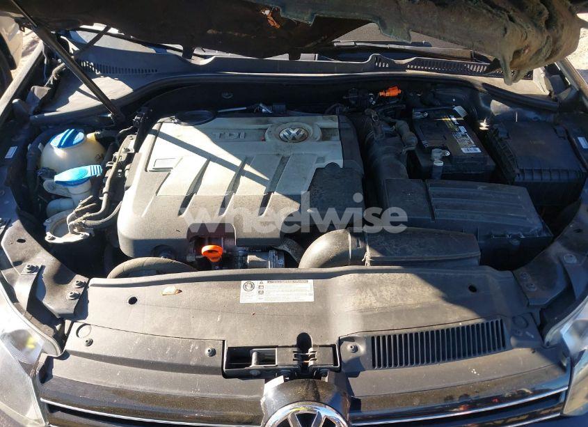 Photo 10 of 2011 Volkswagen Jetta SPORTWAGEN 2.0L TDI (VIN 3VWML7AJ2BM693482)