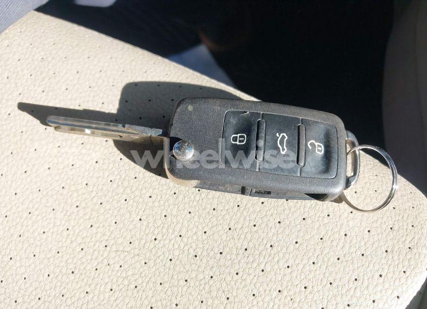 Photo 11 of 2011 Volkswagen Jetta SPORTWAGEN 2.0L TDI (VIN 3VWML7AJ2BM693482)