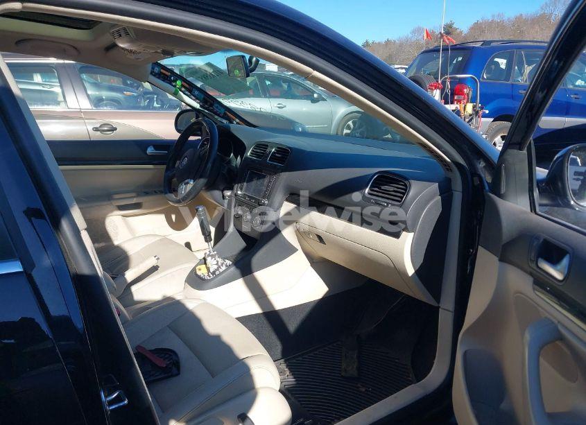 Photo 5 of 2011 Volkswagen Jetta SPORTWAGEN 2.0L TDI (VIN 3VWML7AJ2BM693482)