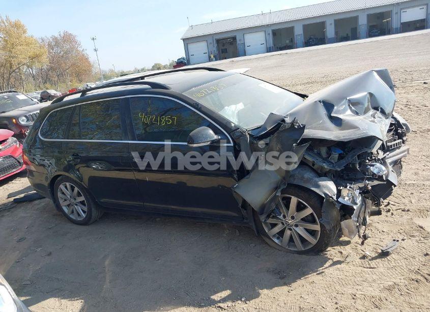 Photo 13 of 2013 Volkswagen Jetta SPORTWAGEN 2.0L TDI (VIN 3VWML7AJ2DM678399)