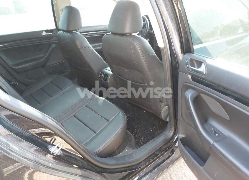 Photo 8 of 2013 Volkswagen Jetta SPORTWAGEN 2.0L TDI (VIN 3VWML7AJ2DM678399)