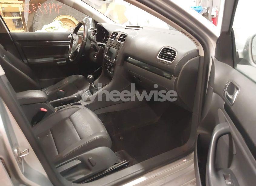 Photo 5 of 2014 Volkswagen Jetta SPORTWAGEN 2.0L TDI (VIN 3VWML7AJ2EM608371)