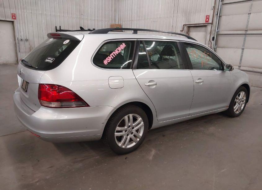 Photo 4 of 2011 Volkswagen Jetta SPORTWAGEN 2.0L TDI (VIN 3VWML7AJ3BM667392)