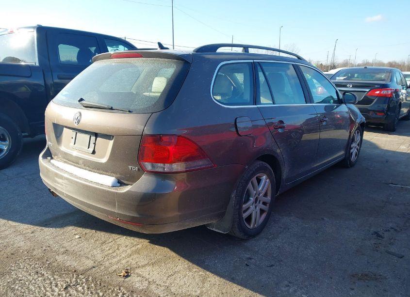 Photo 4 of 2012 Volkswagen Jetta SPORTWAGEN 2.0L TDI (VIN 3VWML7AJ3CM684517)