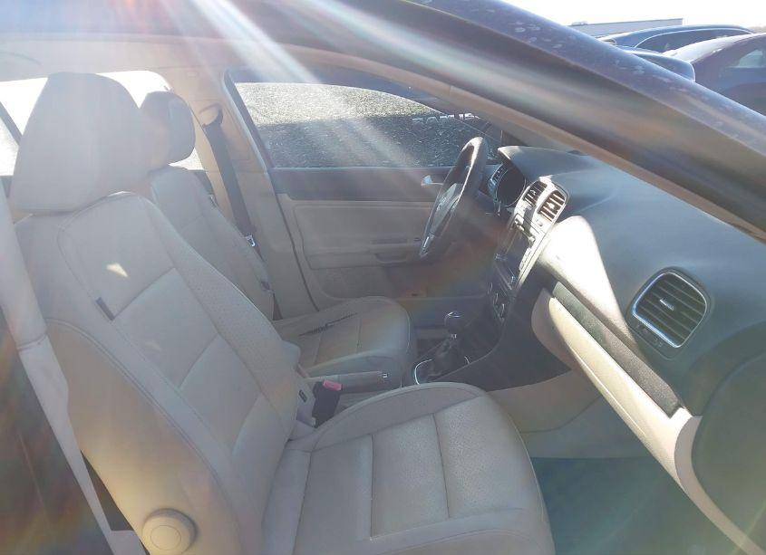 Photo 5 of 2012 Volkswagen Jetta SPORTWAGEN 2.0L TDI (VIN 3VWML7AJ3CM684517)